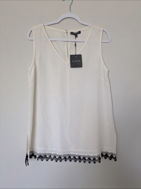 St. John Ivory Sleeveless V-Neck Top with Black Lace Hem